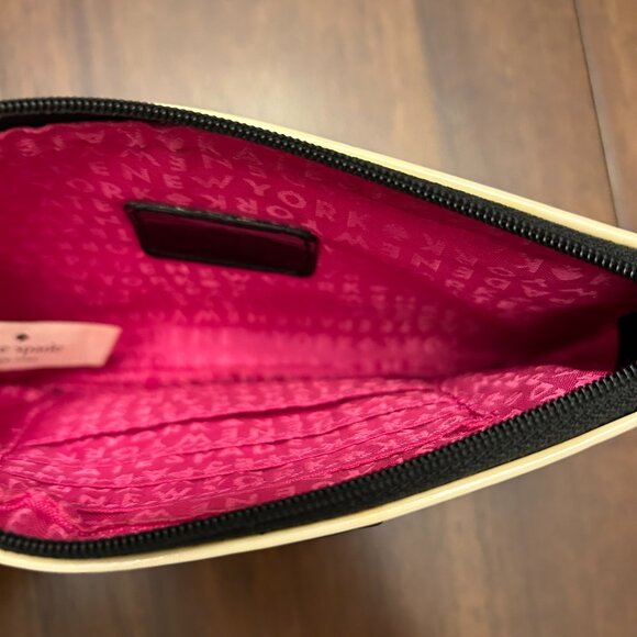 Kate Spade Lolly Penn Valley Patent Striped Wristlet Wallet Black/Cream - Picture 13 of 14